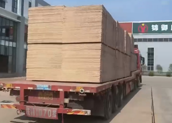 Factory Loads Plywood Products, Embarks on Journey to Australia